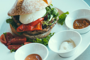 Non mancano i panini e gli hamburger 