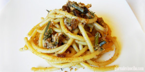 un piatto di pasta e sarde 