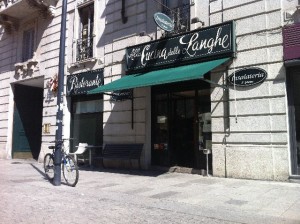 esterno del ristorante Alla Cucina delle Langhe 
