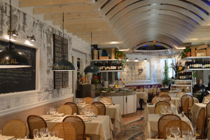 Brasserie Mediterranea con le sue atmosfere fresche e solari  