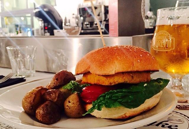 Cibo di strada protagonista