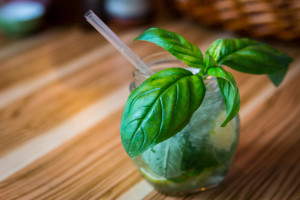 Atmosfere jazz per gustare un mojito al basilico